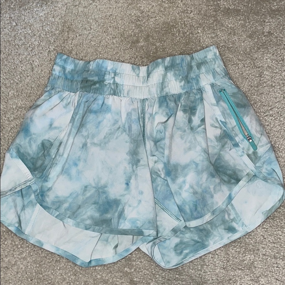 Lululemon Track That Shorts 4” Size 6 RARE
